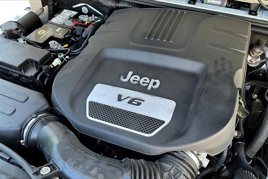 Used 2018 Jeep Wrangler Unlimited Sahara image 28