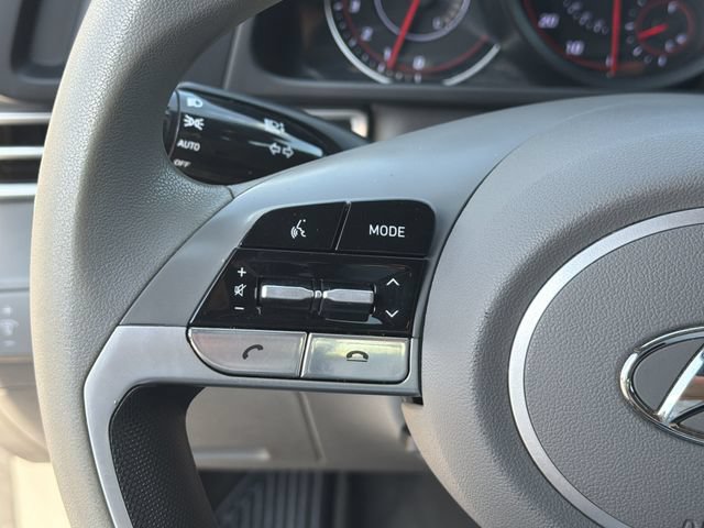 Certified 2022 Hyundai Elantra SE FWD image 24