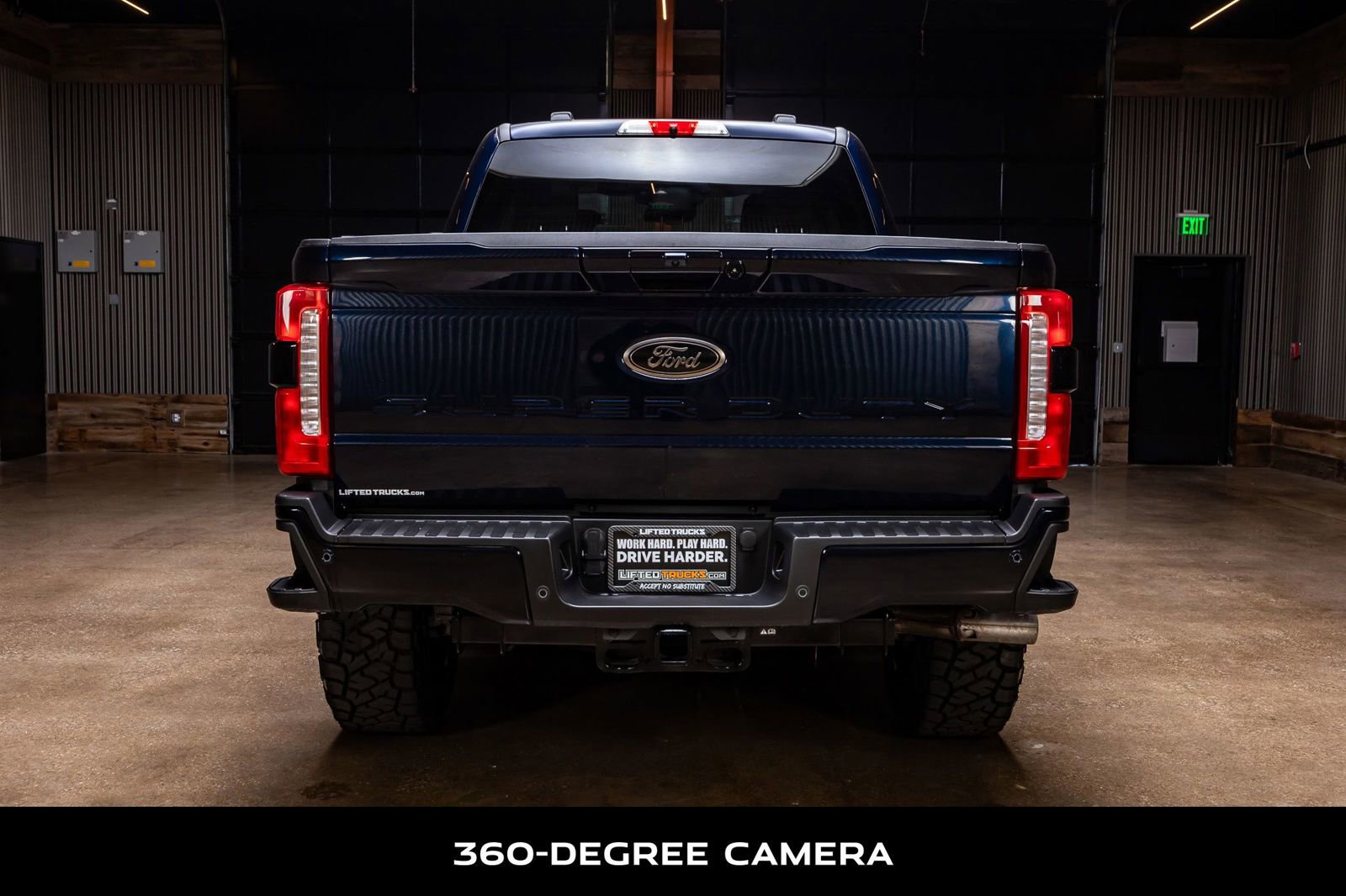 Used 2025 Ford F350 Lariat w/ Black Appearance Package image 8