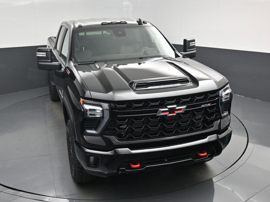 Used 2024 Chevrolet Silverado 2500 ZR2 w/ Technology Package image 26
