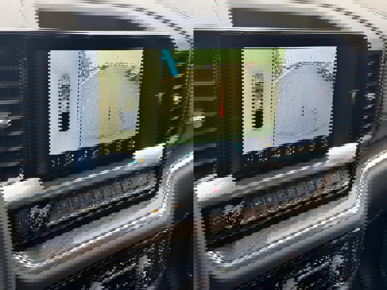 Certified 2023 Chevrolet Silverado 1500 LTZ w/ LTZ Premium Package image 16