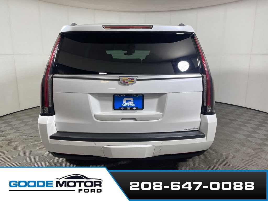 Used 2019 Cadillac Escalade Premium Luxury AWD/4WD image 6
