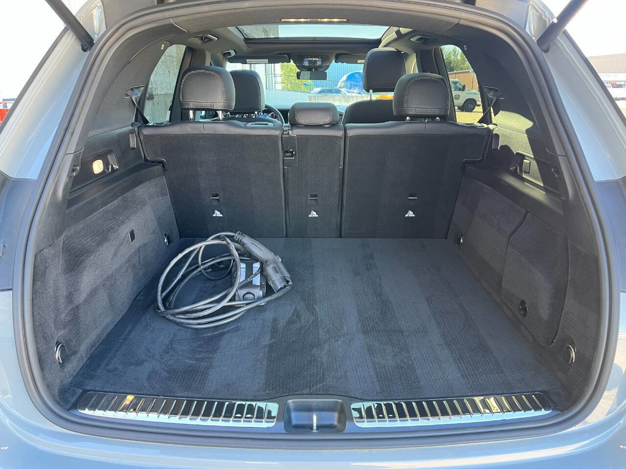 Used 2024 Mercedes-Benz GLE 450e 4MATIC image 24