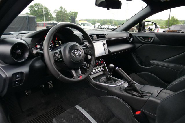 Used 2024 Toyota GR86 Premium RWD image 2