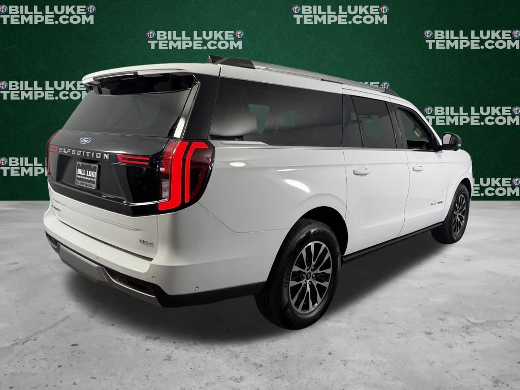 Used 2025 Ford Expedition Platinum w/ Driver's Package AWD/4WD image 5
