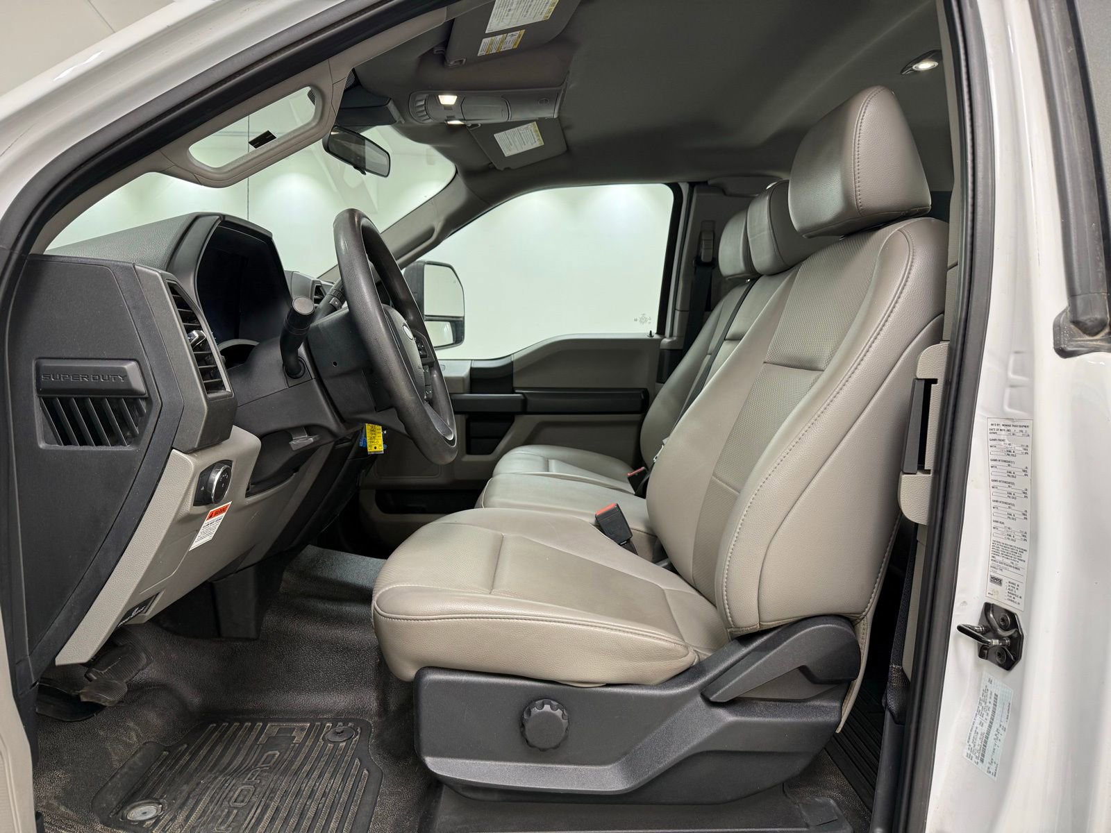 Used 2020 Ford F250 XL w/ Power Equipment Group image 15