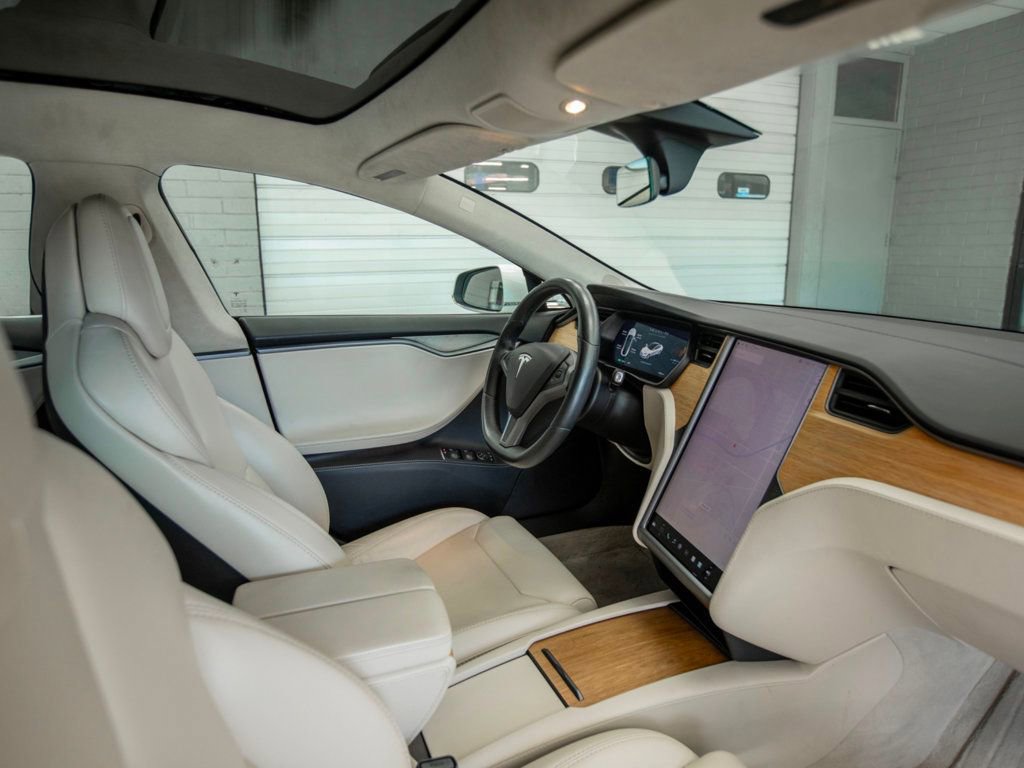 Used 2019 Tesla Model S Performance image 16