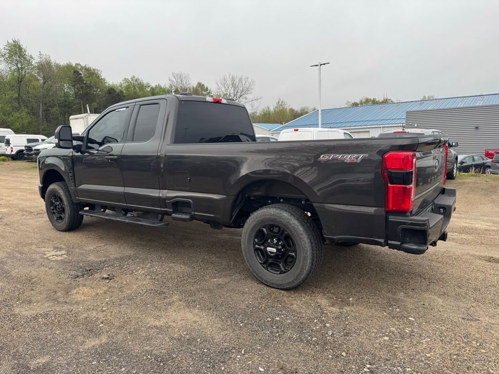 Used 2024 Ford F250 XLT w/ XLT Premium Package AWD/4WD image 3