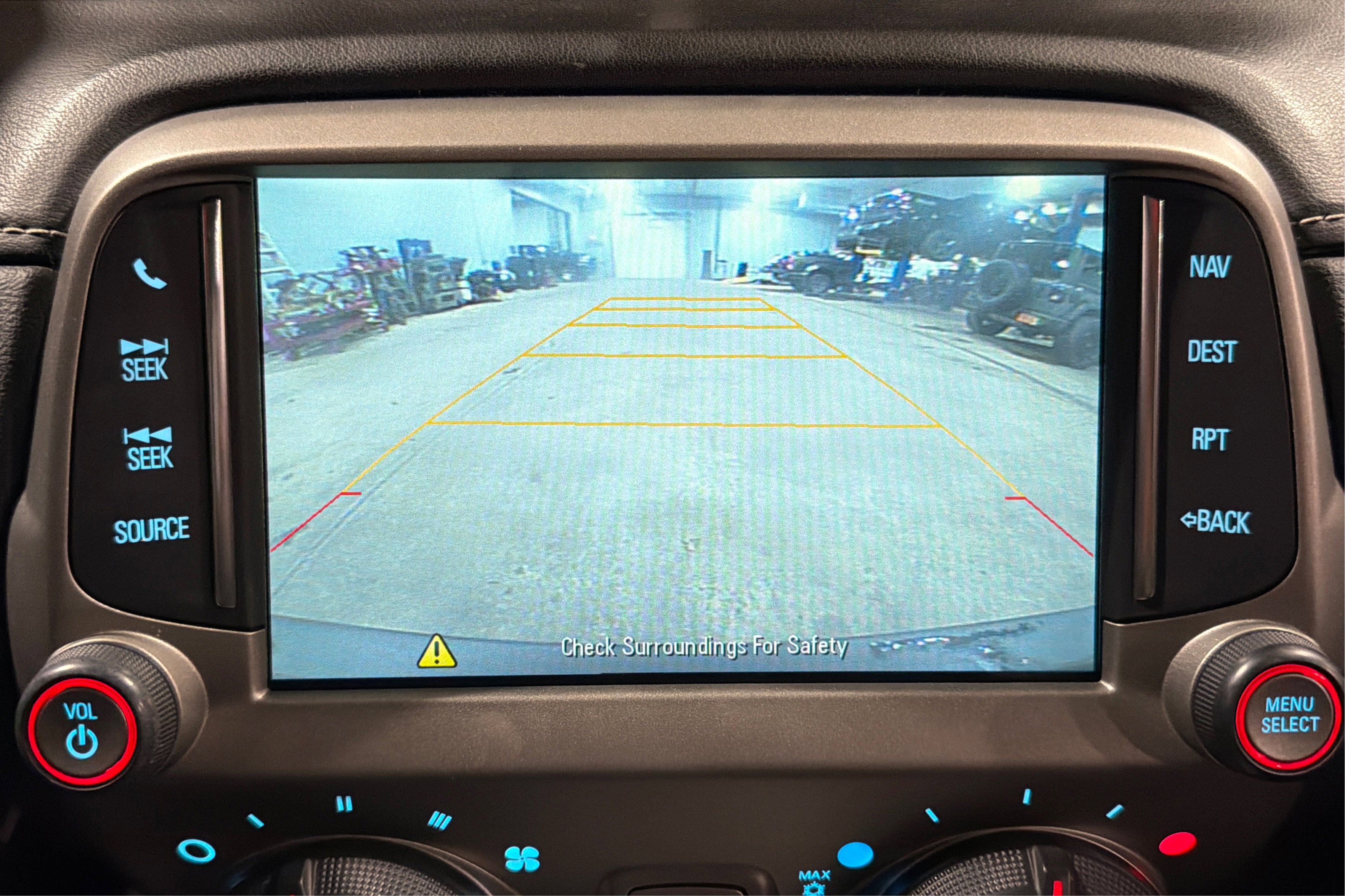 Used 2015 Chevrolet Camaro LT RWD image 29