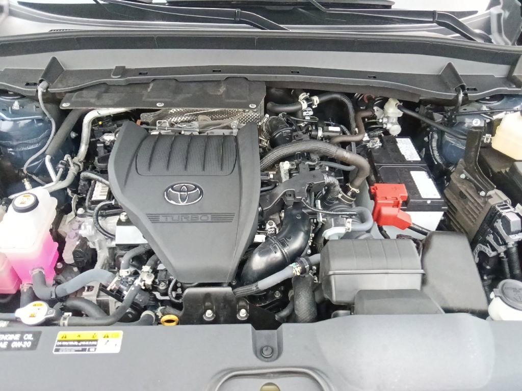 Used 2025 Toyota Grand Highlander AWD image 34