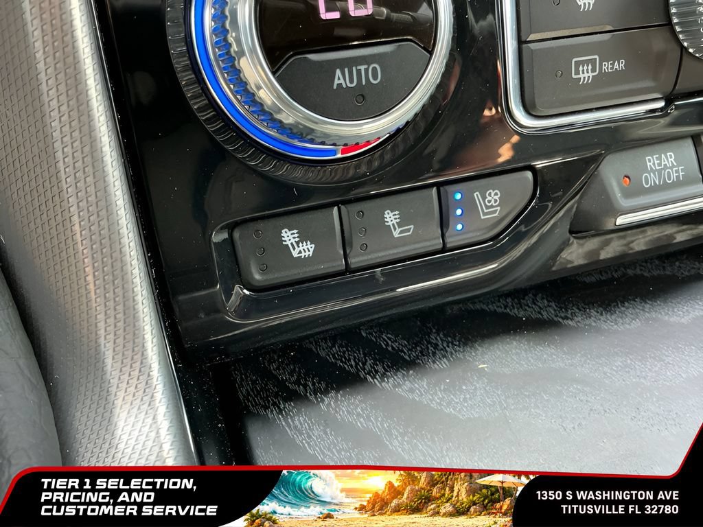 Certified 2023 GMC Yukon Denali w/ Denali Reserve Package AWD/4WD image 43