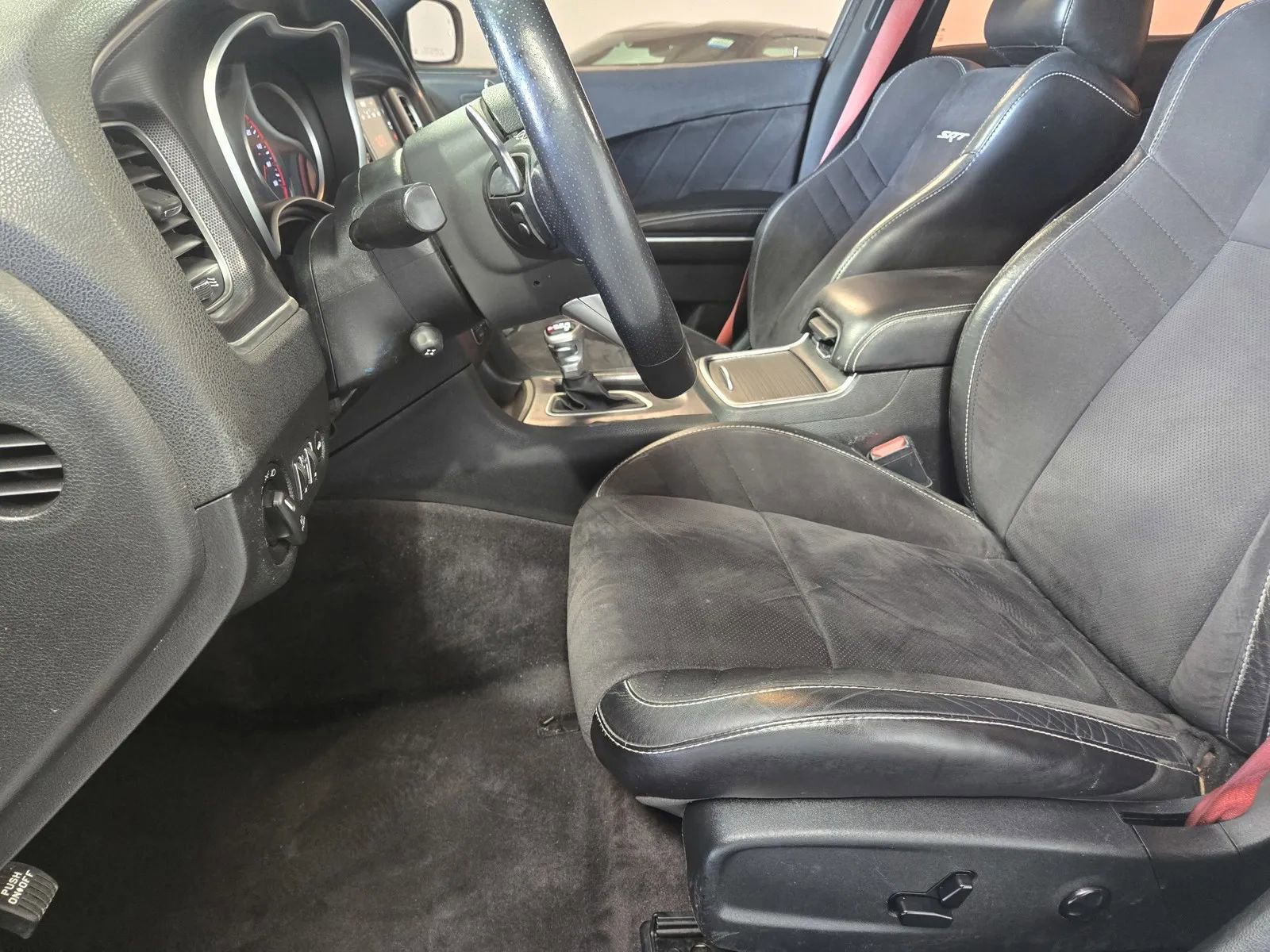 Used 2018 Dodge Charger SRT RWD image 14