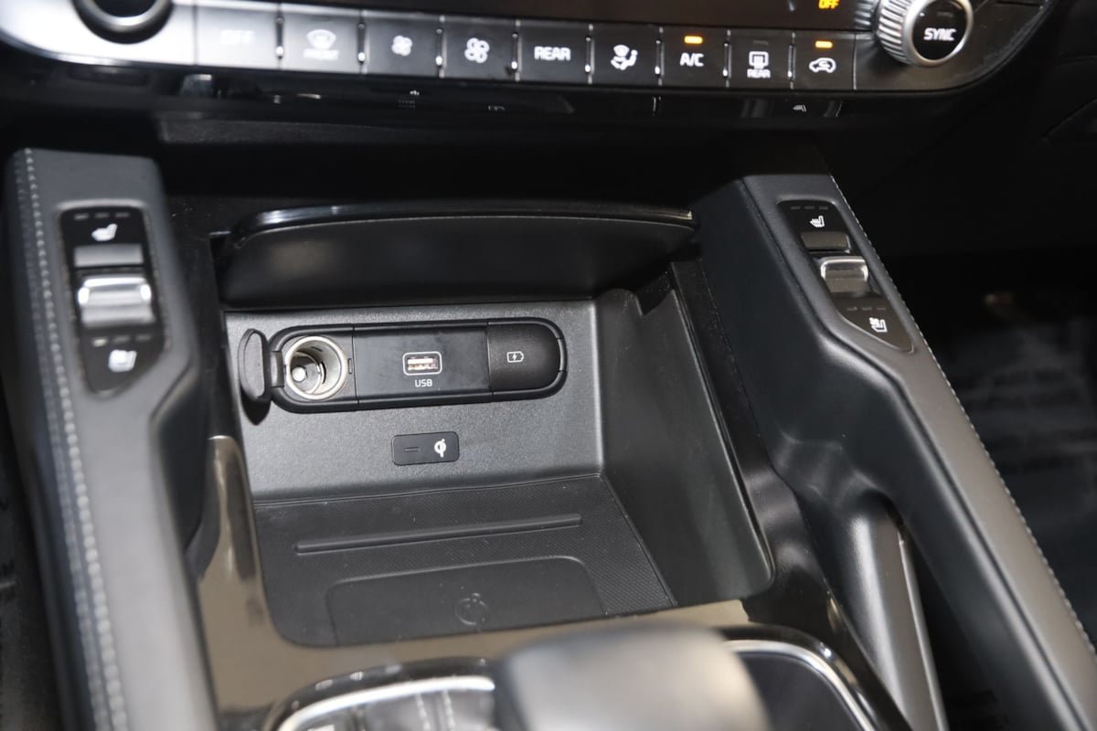 Used 2020 Kia Telluride SX w/ SX Prestige Package AWD/4WD image 31