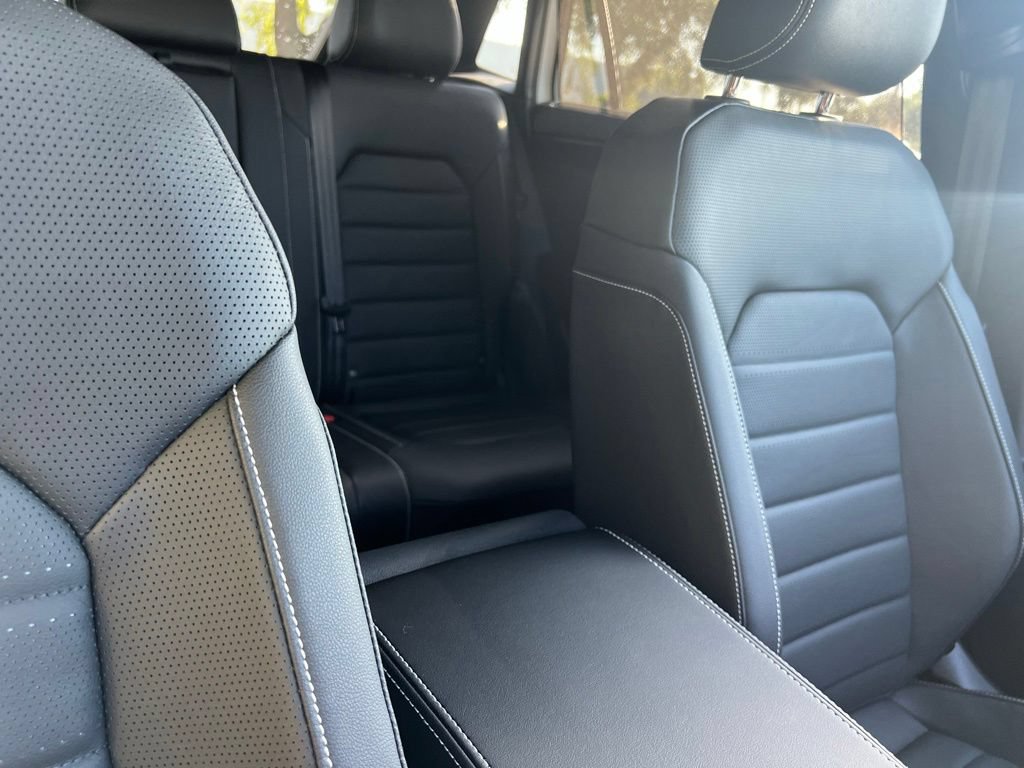 New 2026 Volkswagen Atlas Cross Sport SEL R-Line AWD/4WD image 40
