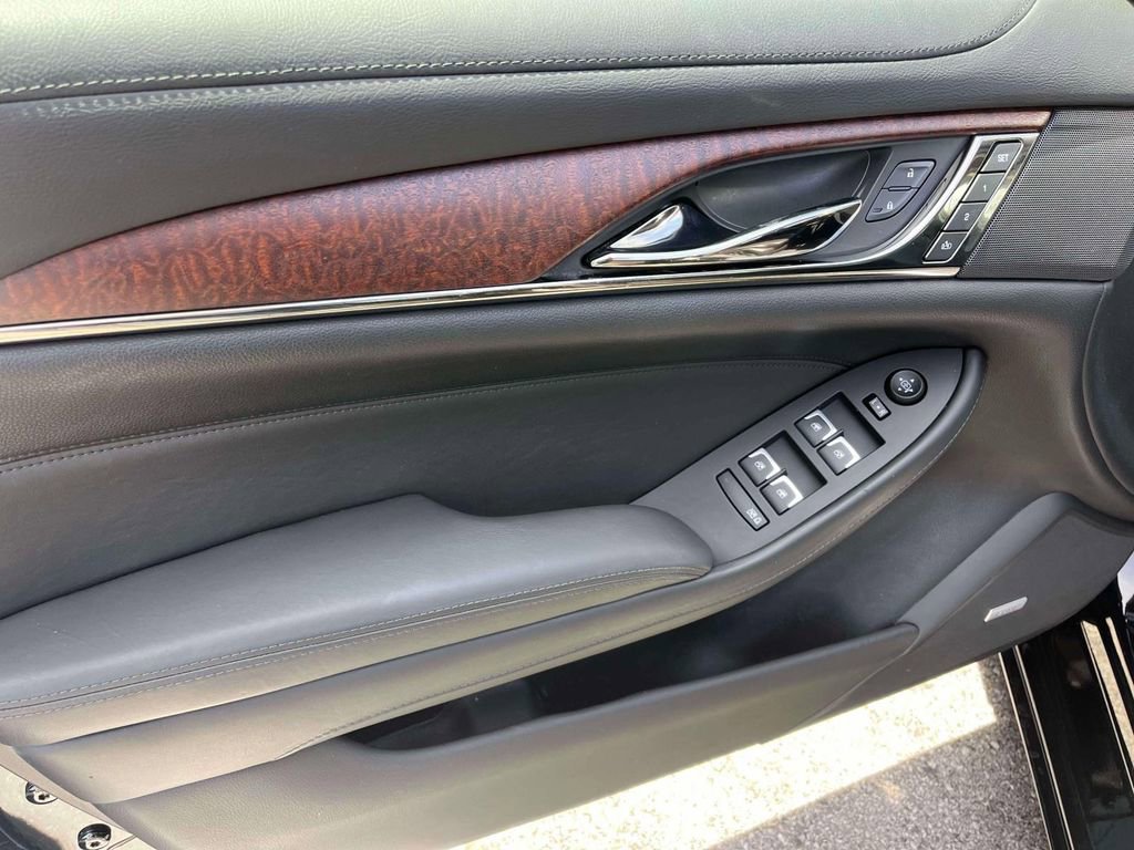 Used 2017 Cadillac CTS Luxury RWD image 22