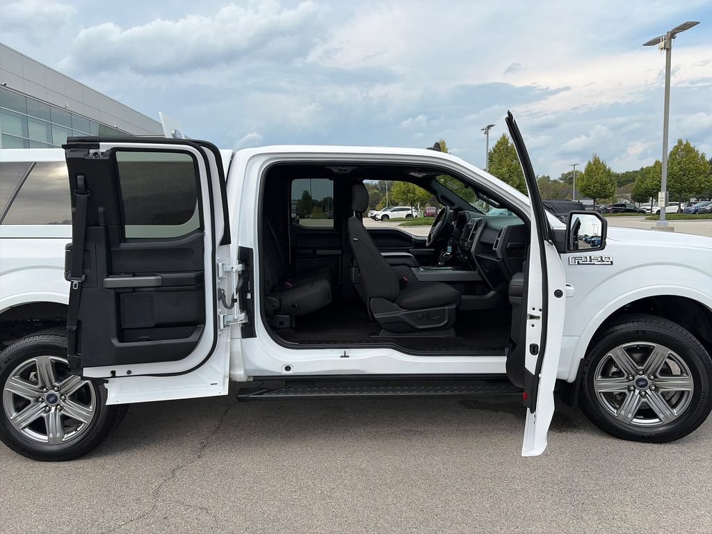 Used 2019 Ford F150 XLT w/ Equipment Group 302A Luxury AWD/4WD image 22