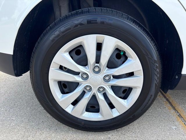 Used 2025 Kia Soul LX FWD image 10