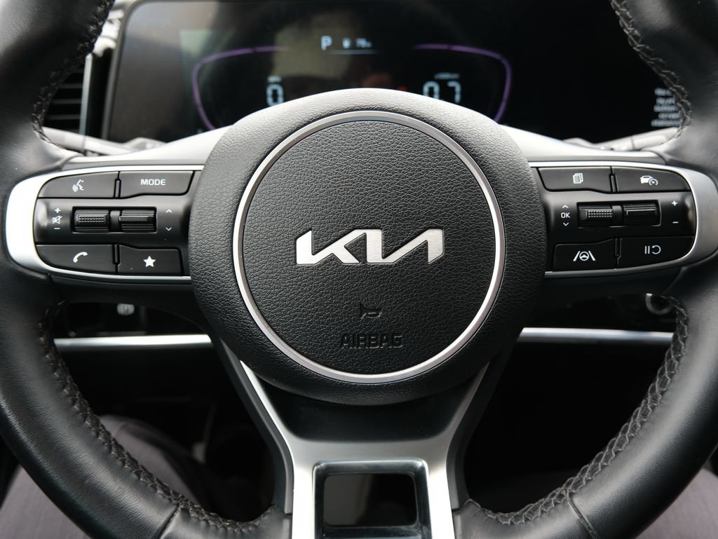 Used 2024 Kia Sportage EX FWD image 16
