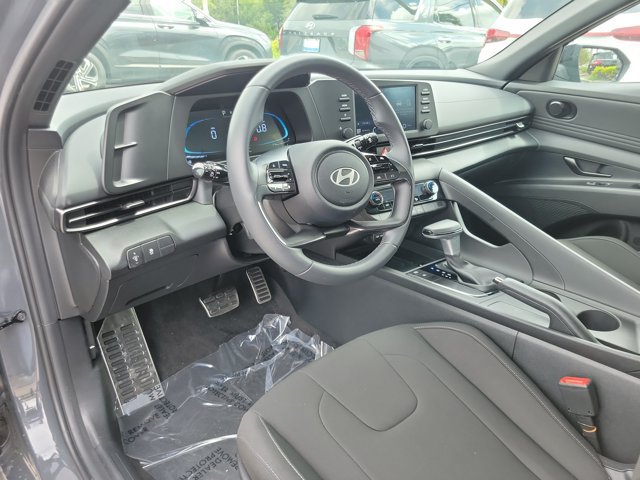 Used 2026 Hyundai Elantra Sport FWD image 12