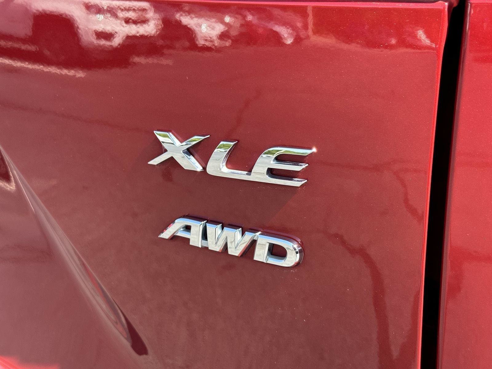 Certified 2023 Toyota Corolla Cross XLE AWD/4WD image 10