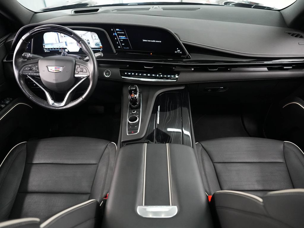 Used 2023 Cadillac Escalade ESV Sport w/ LPO, ONYX Package AWD/4WD image 39