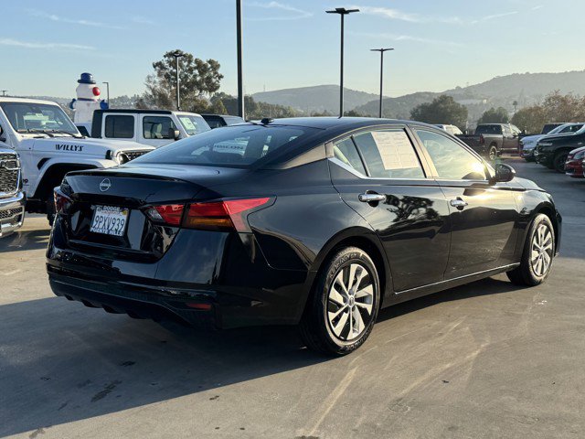Used 2025 Nissan Altima 2.5 S image 5