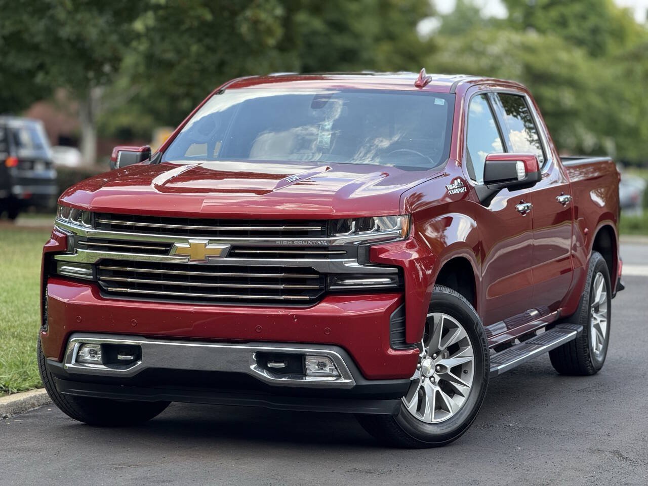 Used 2019 Chevrolet Silverado 1500 High Country w/ Z71 Off-Road Package AWD/4WD image 1
