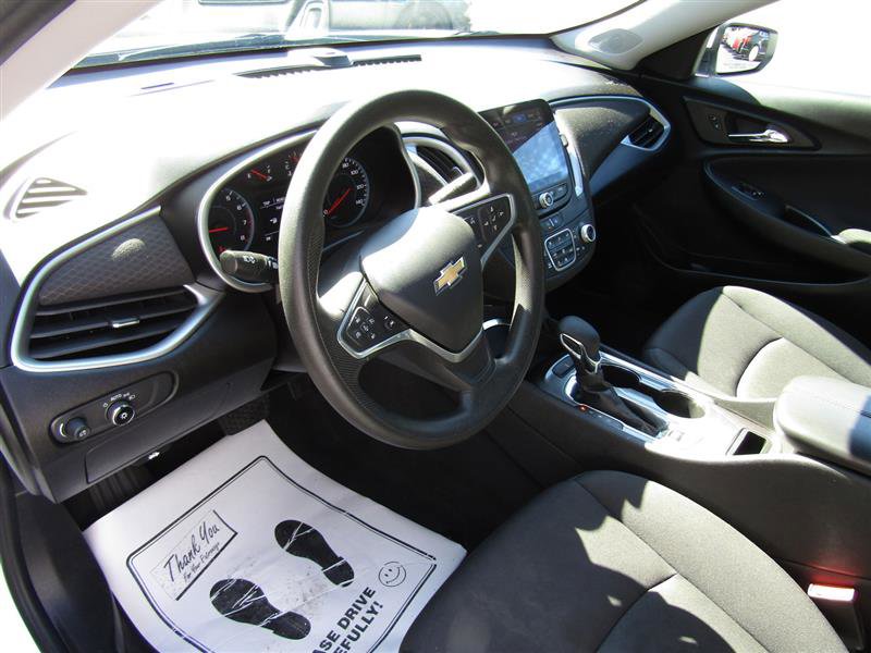 Used 2023 Chevrolet Malibu LT image 14