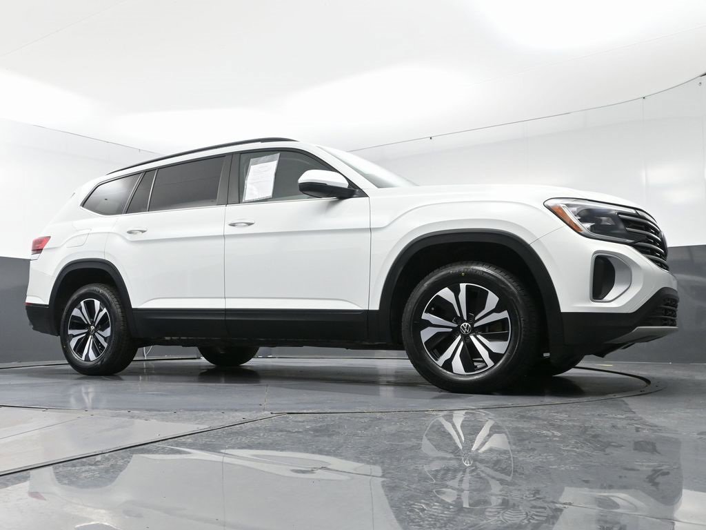 Used 2024 Volkswagen Atlas SE image 50