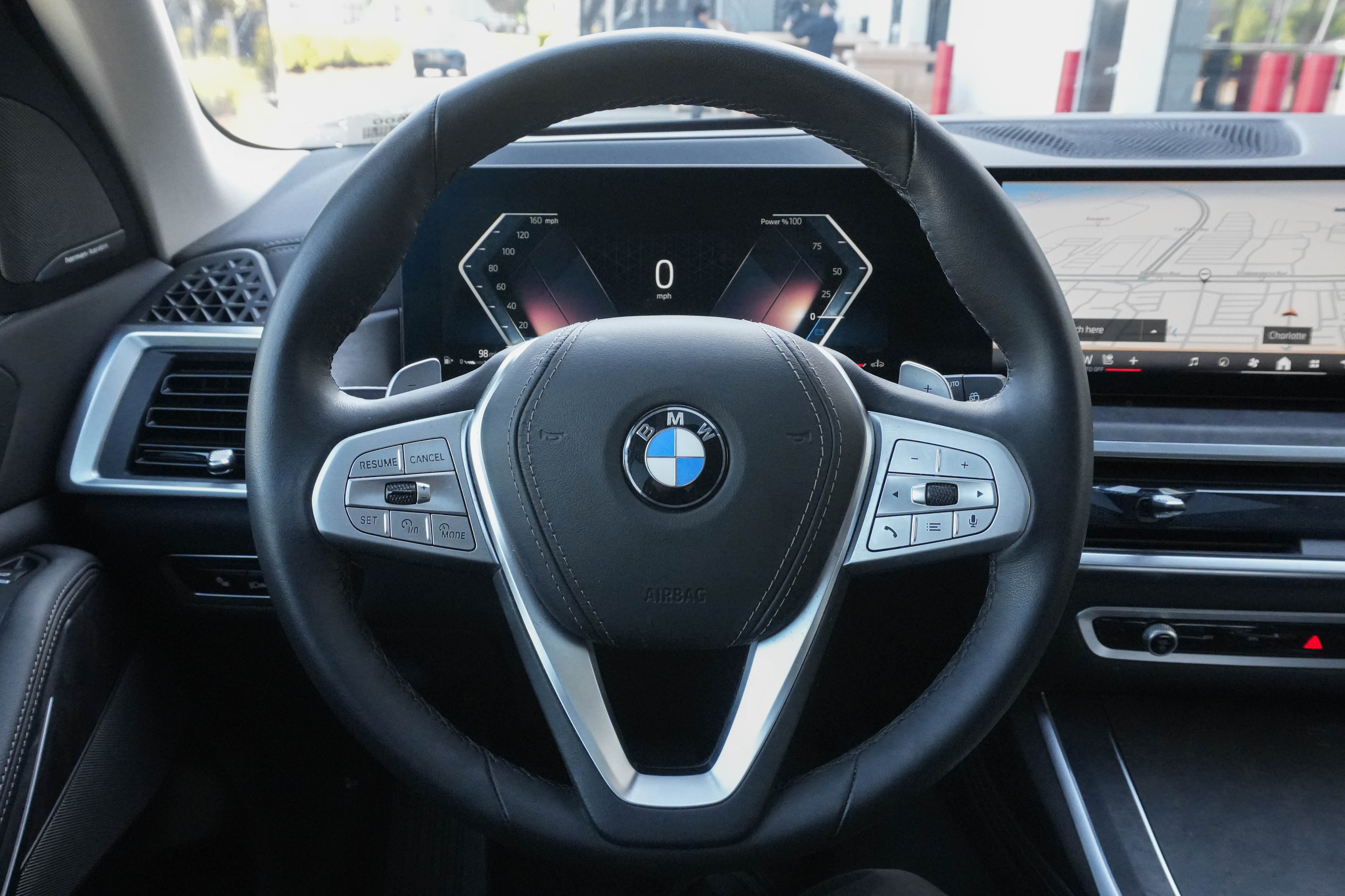 Used 2026 BMW X7 xDrive40i w/ Premium Package image 18