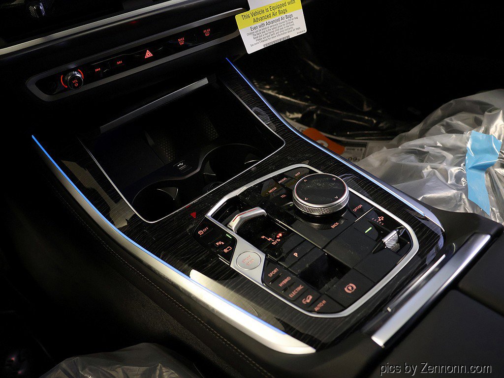 New 2026 BMW X5 xDrive50e w/ M Sport Package AWD/4WD image 25