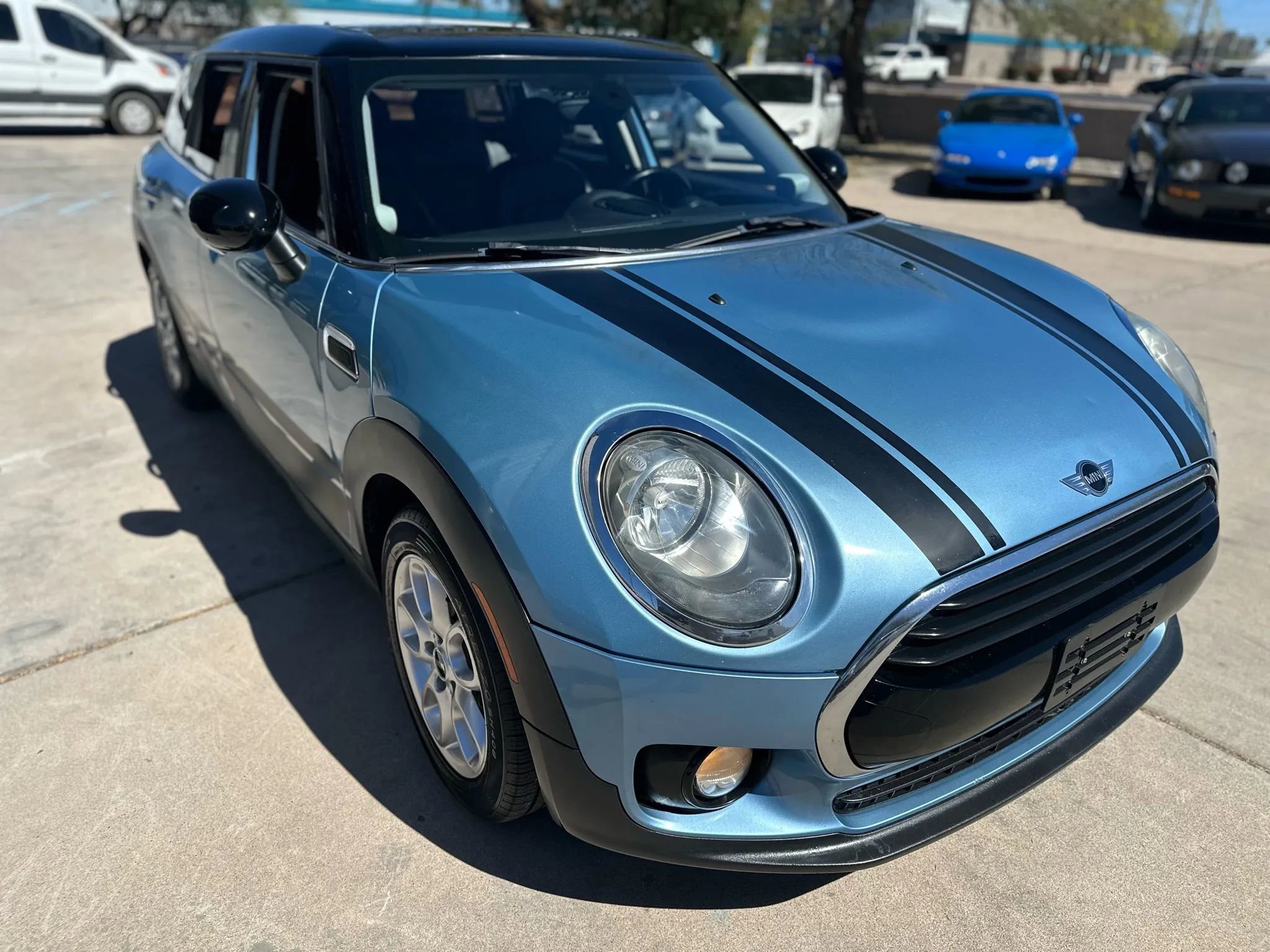 Used 2017 MINI Cooper Clubman image 5