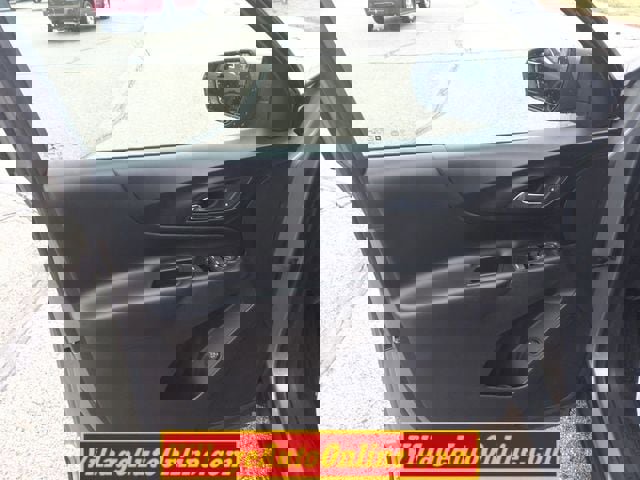 Used 2019 Chevrolet Equinox LT image 12