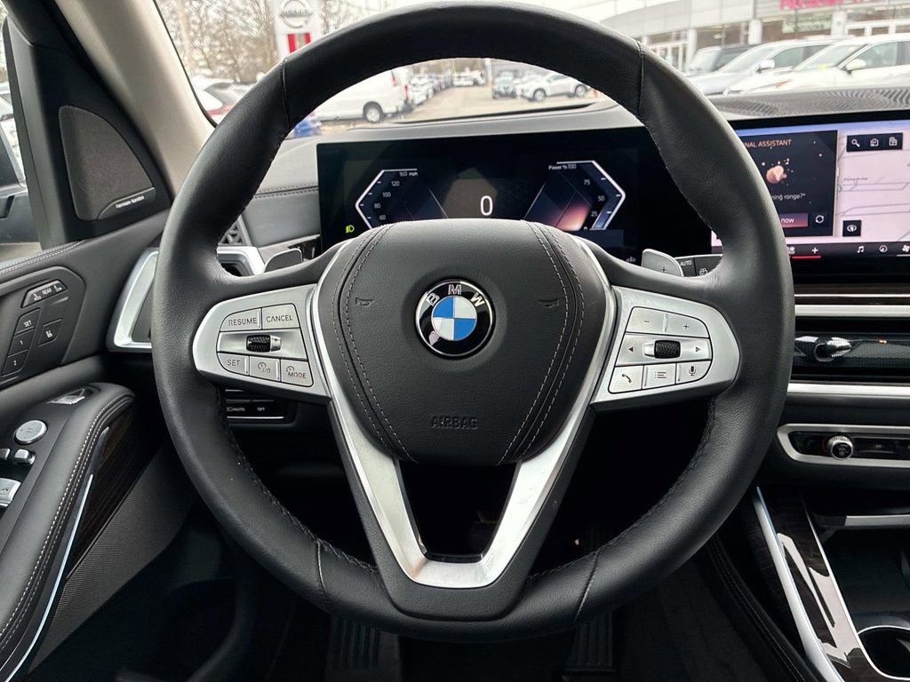 Used 2024 BMW X7 xDrive40i w/ Premium Package AWD/4WD image 24