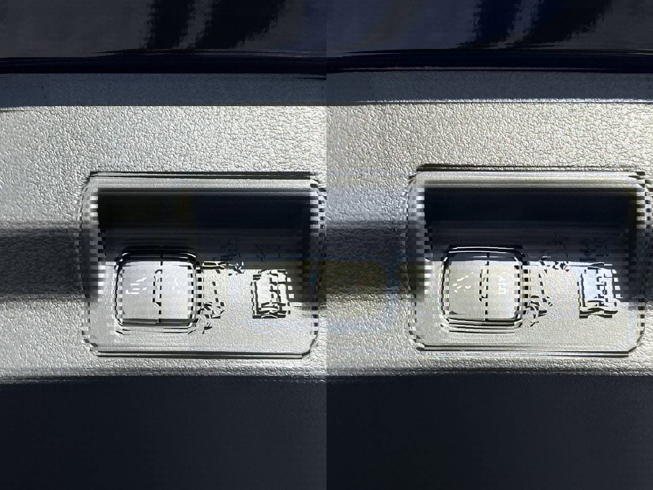 New 2026 Ford Explorer Platinum image 26