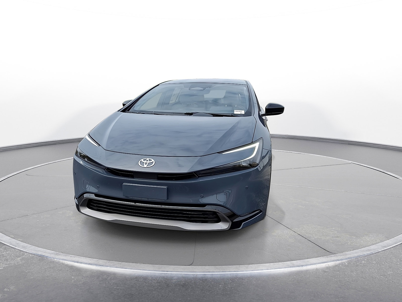 New 2026 Toyota Prius XLE FWD image 3