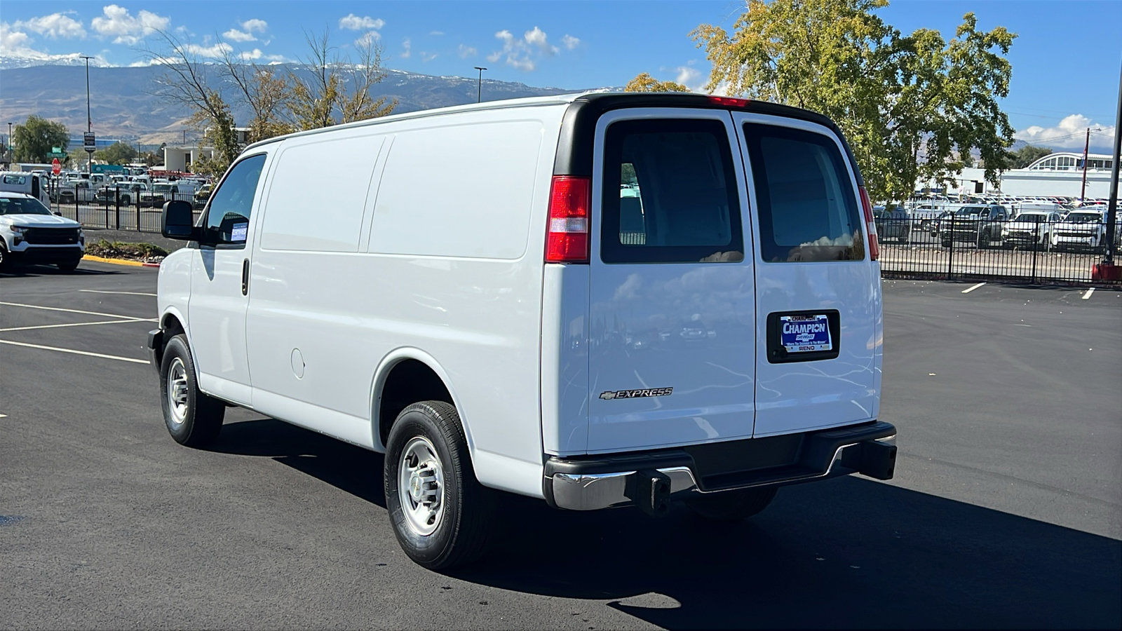 Certified 2023 Chevrolet Express 2500 w/ Driver Convenience Package image 7