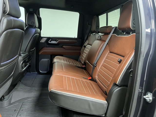 Used 2024 GMC Sierra 3500 Denali Ultimate image 49