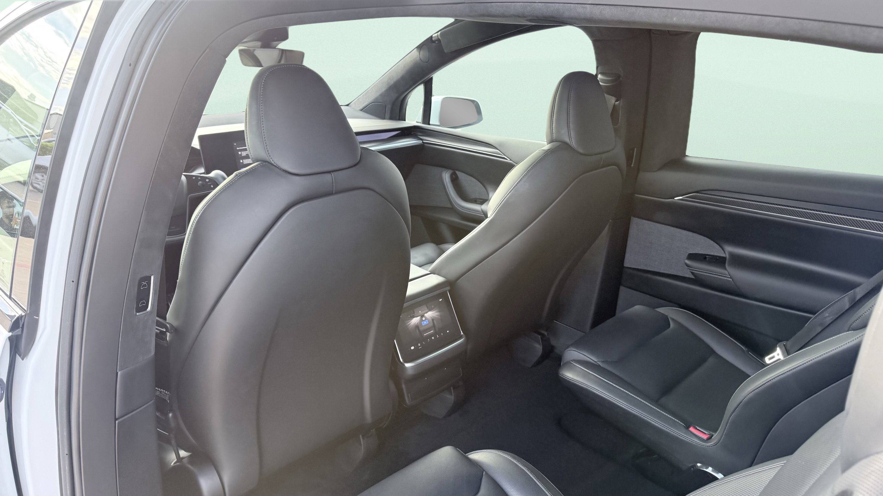 Used 2022 Tesla Model X Plaid image 37