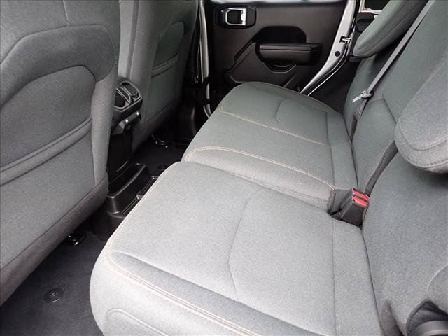 Used 2024 Jeep Wrangler Unlimited AWD/4WD image 8