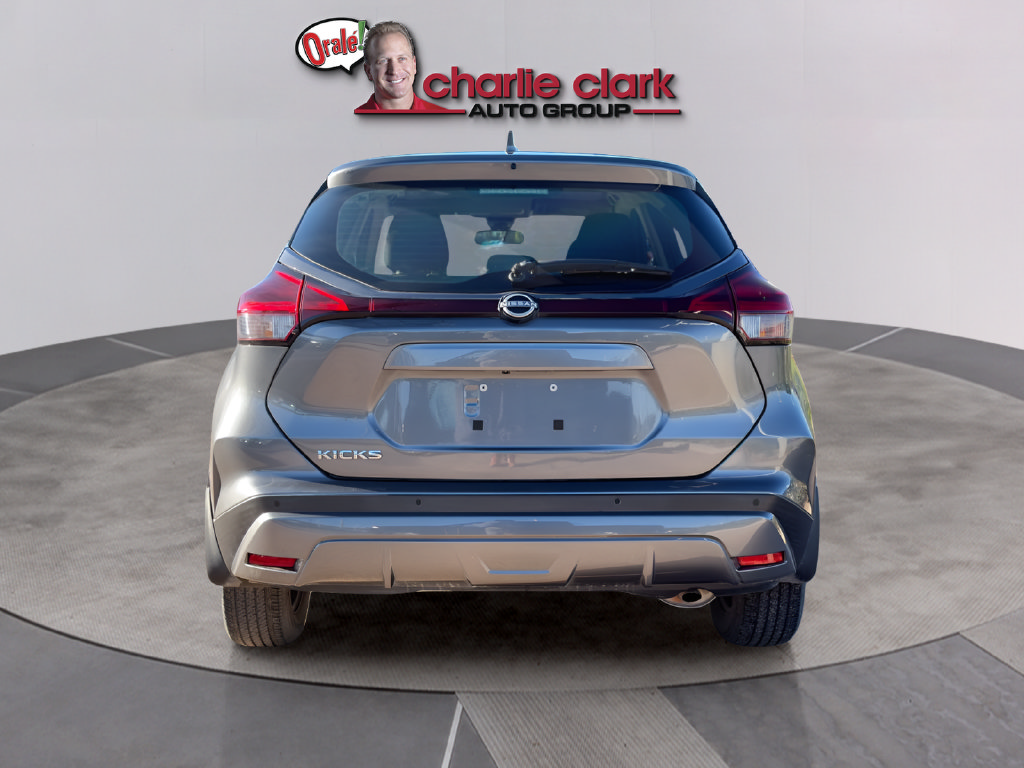 Used 2024 Nissan Kicks S FWD image 4