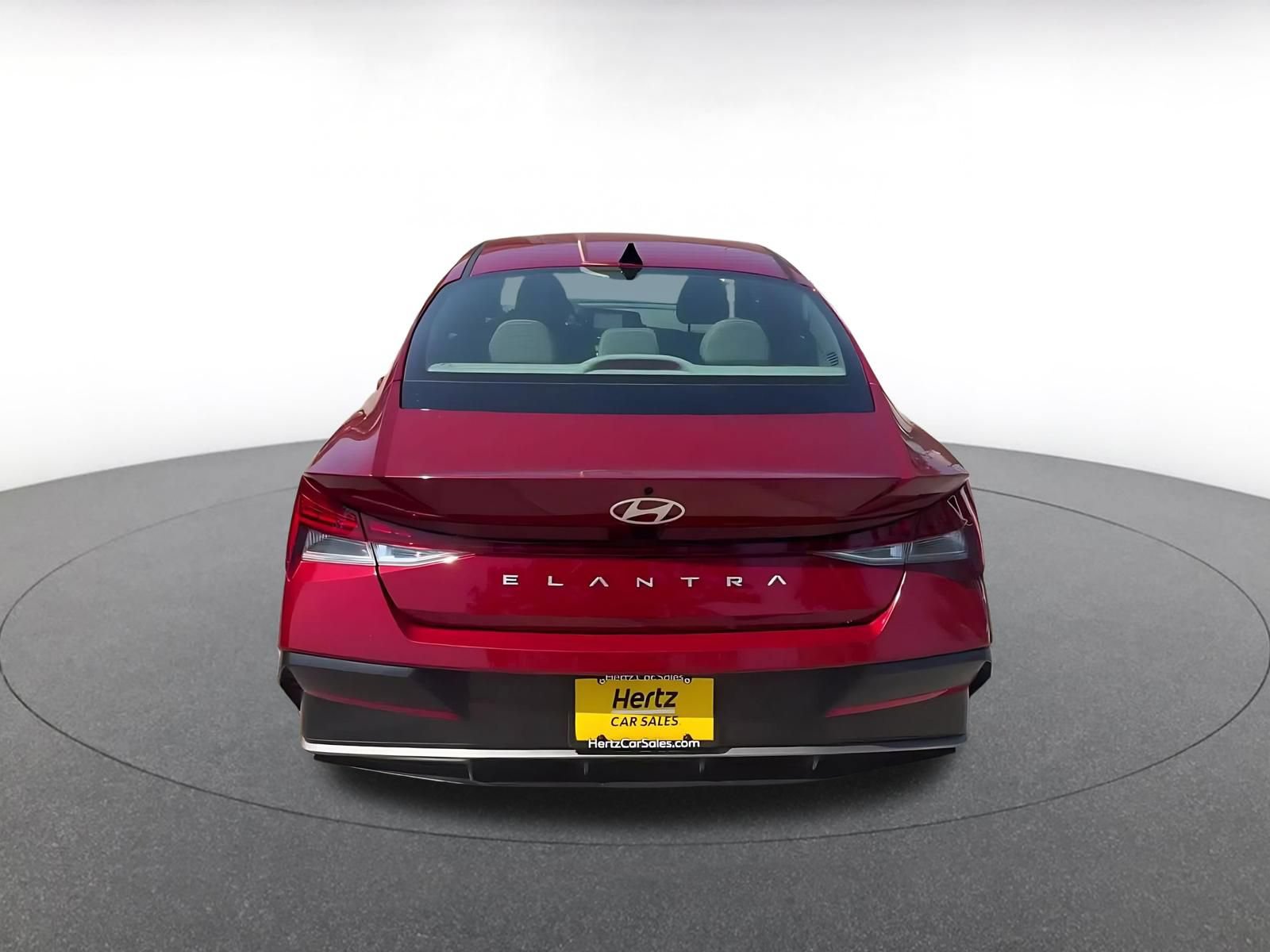 Used 2025 Hyundai Elantra SEL FWD image 12