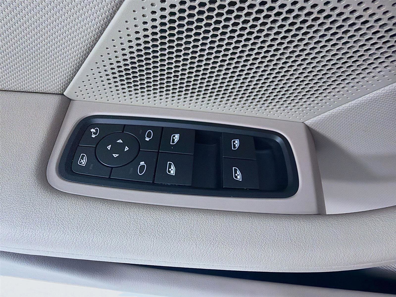 Certified 2023 Porsche Taycan image 8