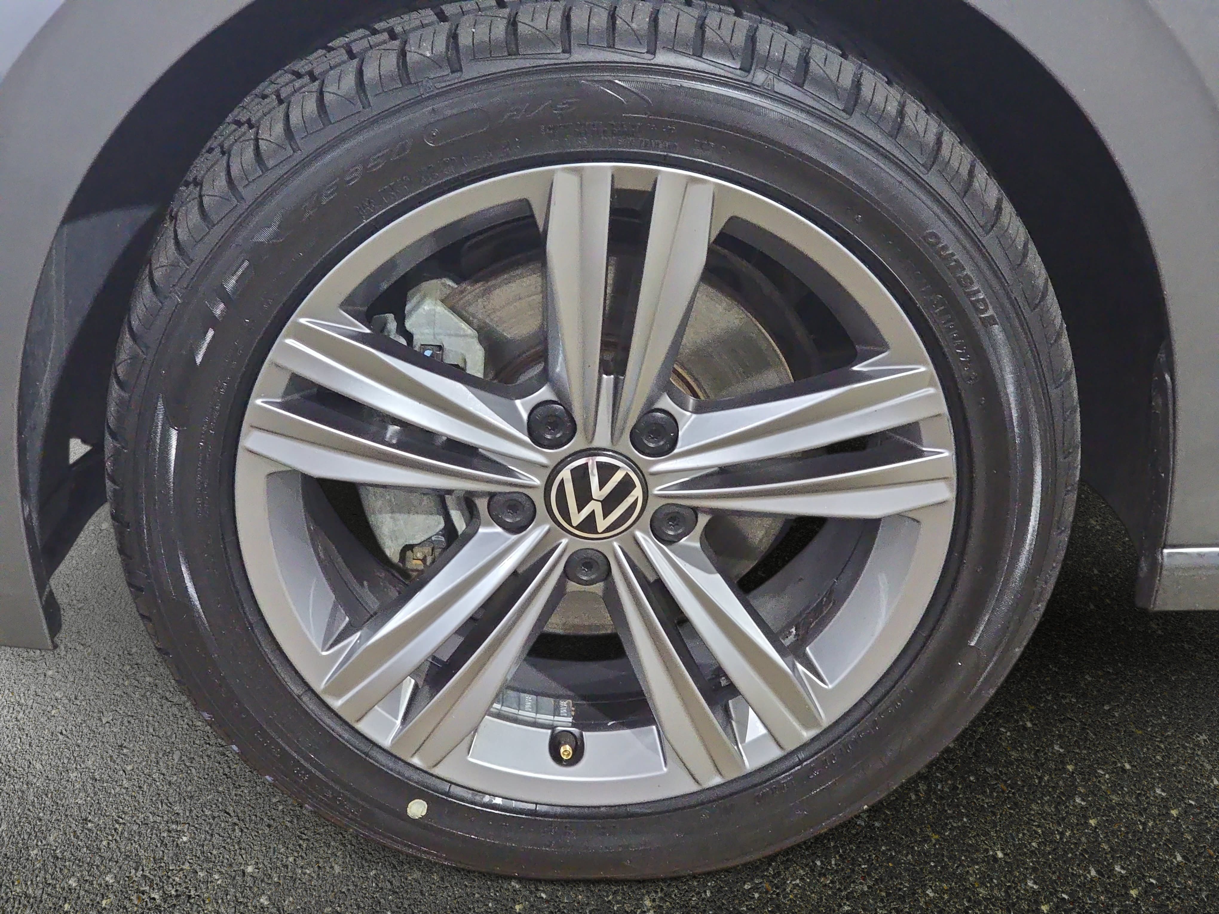 Used 2023 Volkswagen Jetta SE FWD image 31