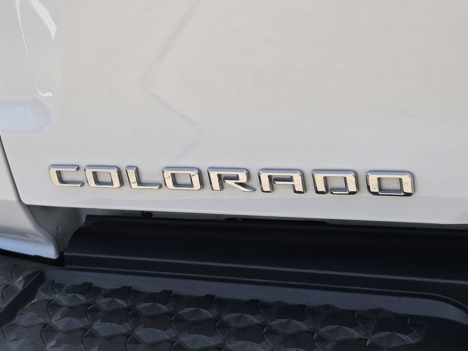 Used 2025 Chevrolet Colorado Z71 w/ Z71 Convenience Package 2 AWD/4WD image 11