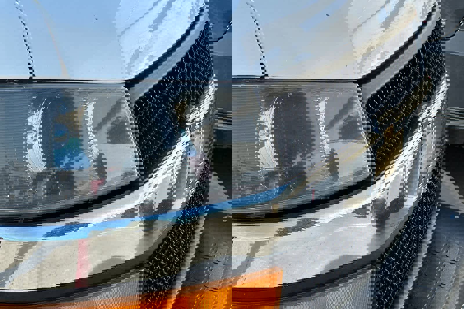 Used 2019 Chevrolet Express 3500 w/ Driver Convenience Package image 30