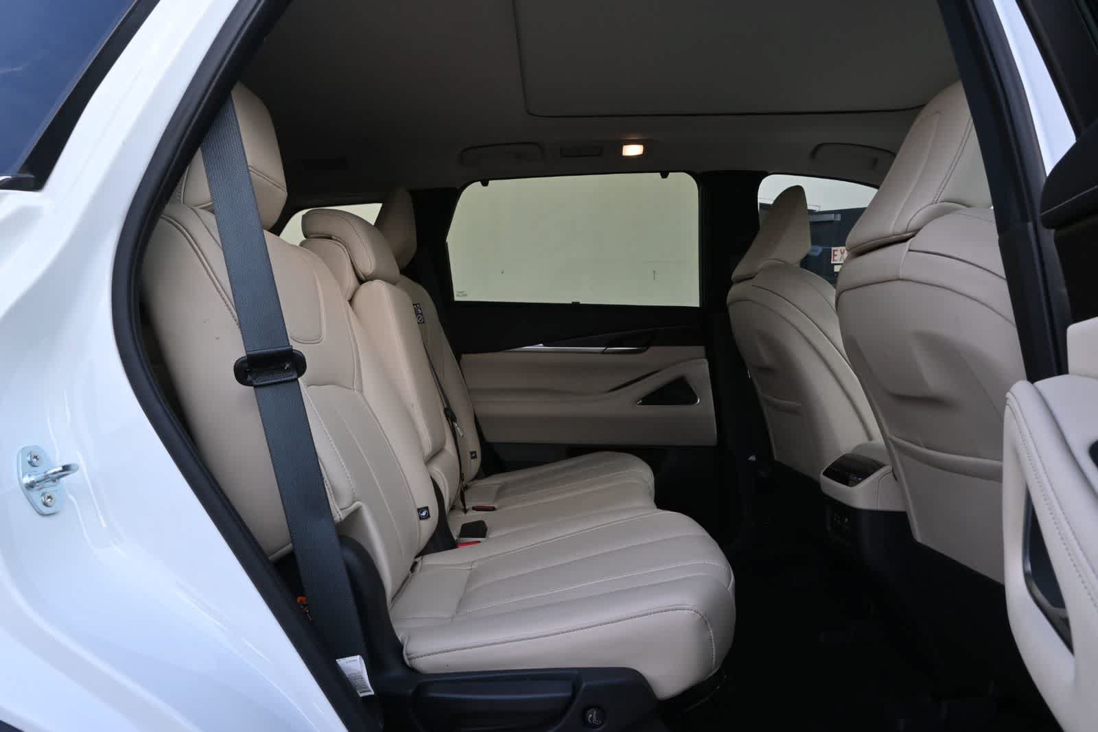 Certified 2024 INFINITI QX60 Sensory AWD/4WD image 21