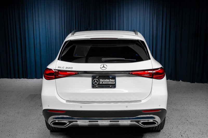 Certified 2026 Mercedes-Benz GLC 300 image 8