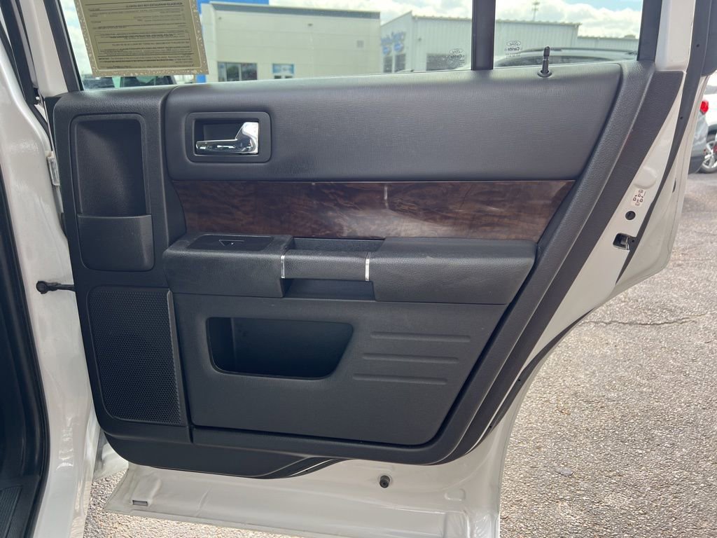 Used 2018 Ford Flex Limited image 13