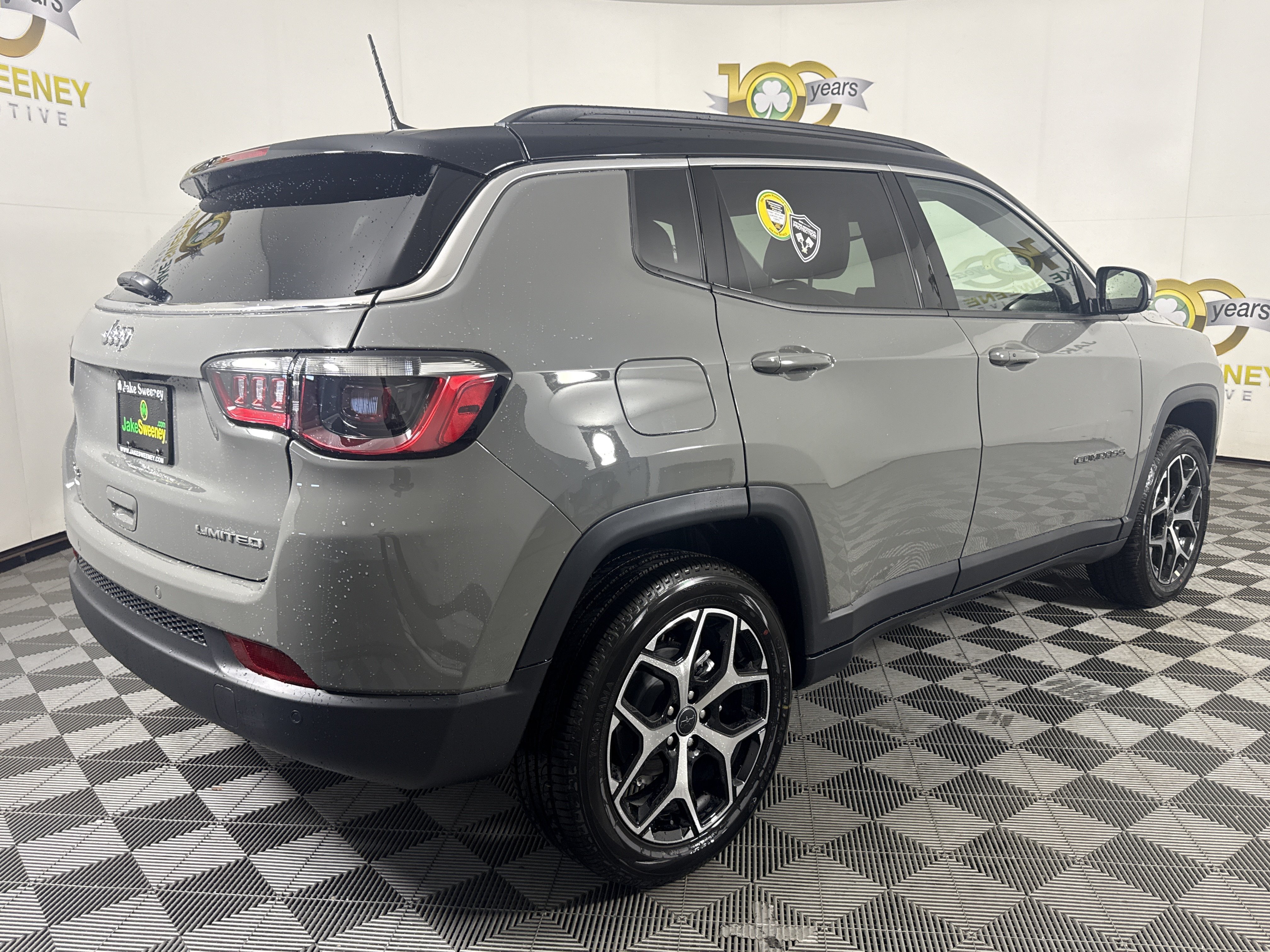 New 2026 Jeep Compass Limited AWD/4WD image 10